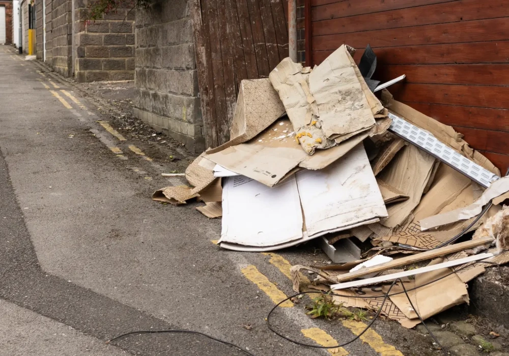 ten worst towns for fly tipping header (1)